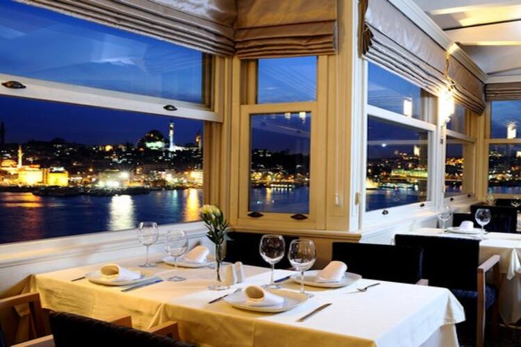 tarihi karakoy balik lokantasi karakoy